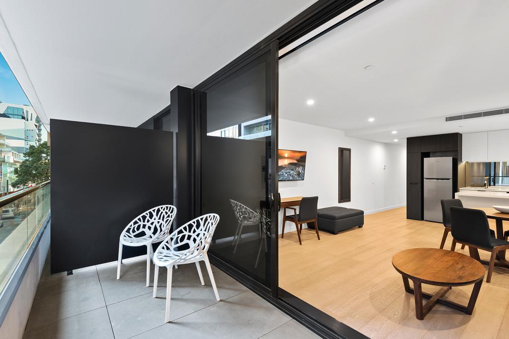 District South Yarra Aparthotel Melbourne Exterior photo